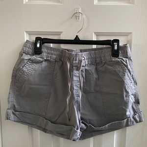 NWOT Womens Bass Pro Natural Reflections Shorts Gray
